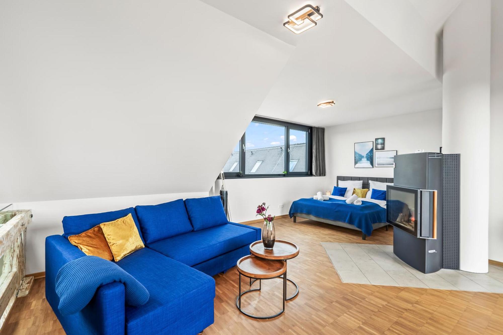Apartment Dnd Design Loft I 170qm I Parken I Balkon I Workstation I Netflix I Kaffee I Waschmaschine I Trockner I Xbox I Ausblick Würzburg