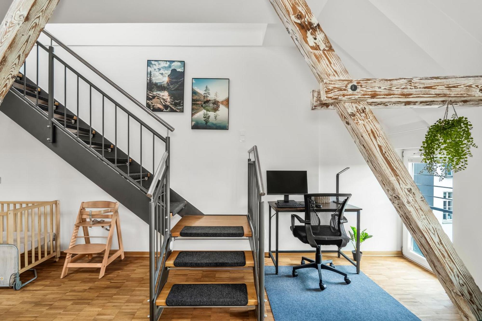 Apartment Dnd Design Loft I 170qm I Parken I Balkon I Workstation I Netflix I Kaffee I Waschmaschine I Trockner I Xbox I Ausblick Würzburg